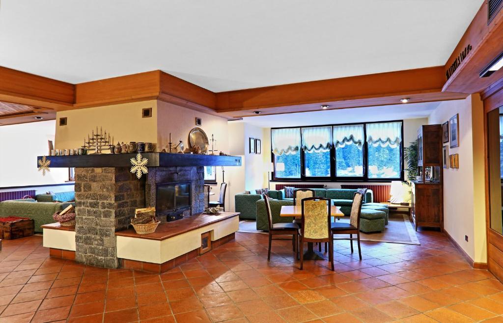 Hotel Santa Caterina Santa Caterina Valfurva Exteriör bild