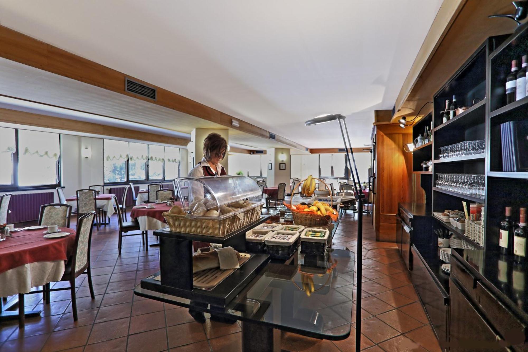 Hotel Santa Caterina Santa Caterina Valfurva Exteriör bild