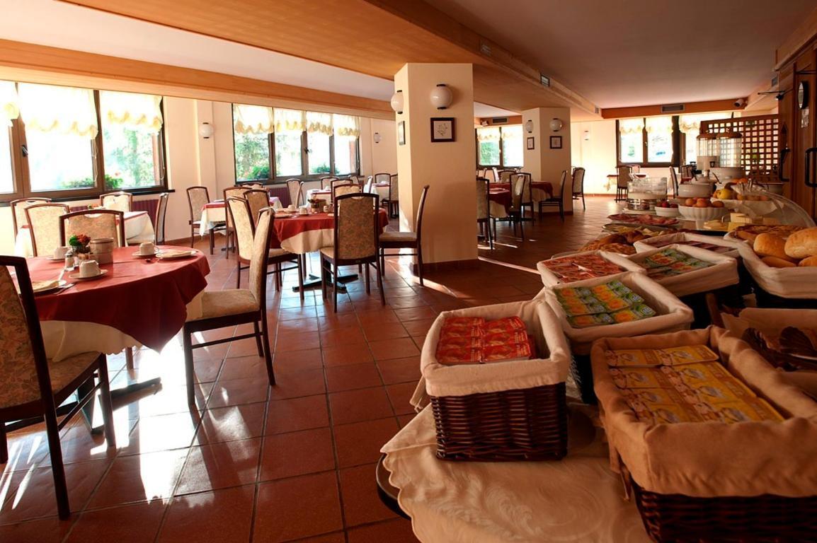 Hotel Santa Caterina Santa Caterina Valfurva Exteriör bild